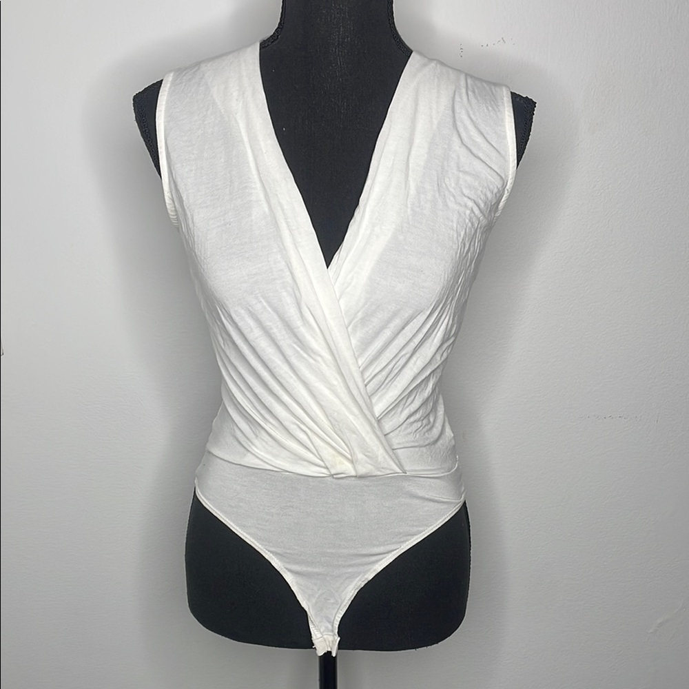 WASABITMINT White V-neck Faux Wrap Top